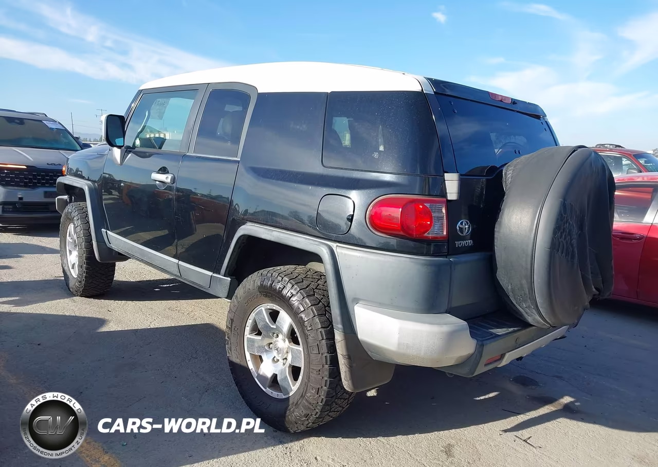 2007 Toyota Fj Cruiser VIN:JTEBU11F870027555 - 3