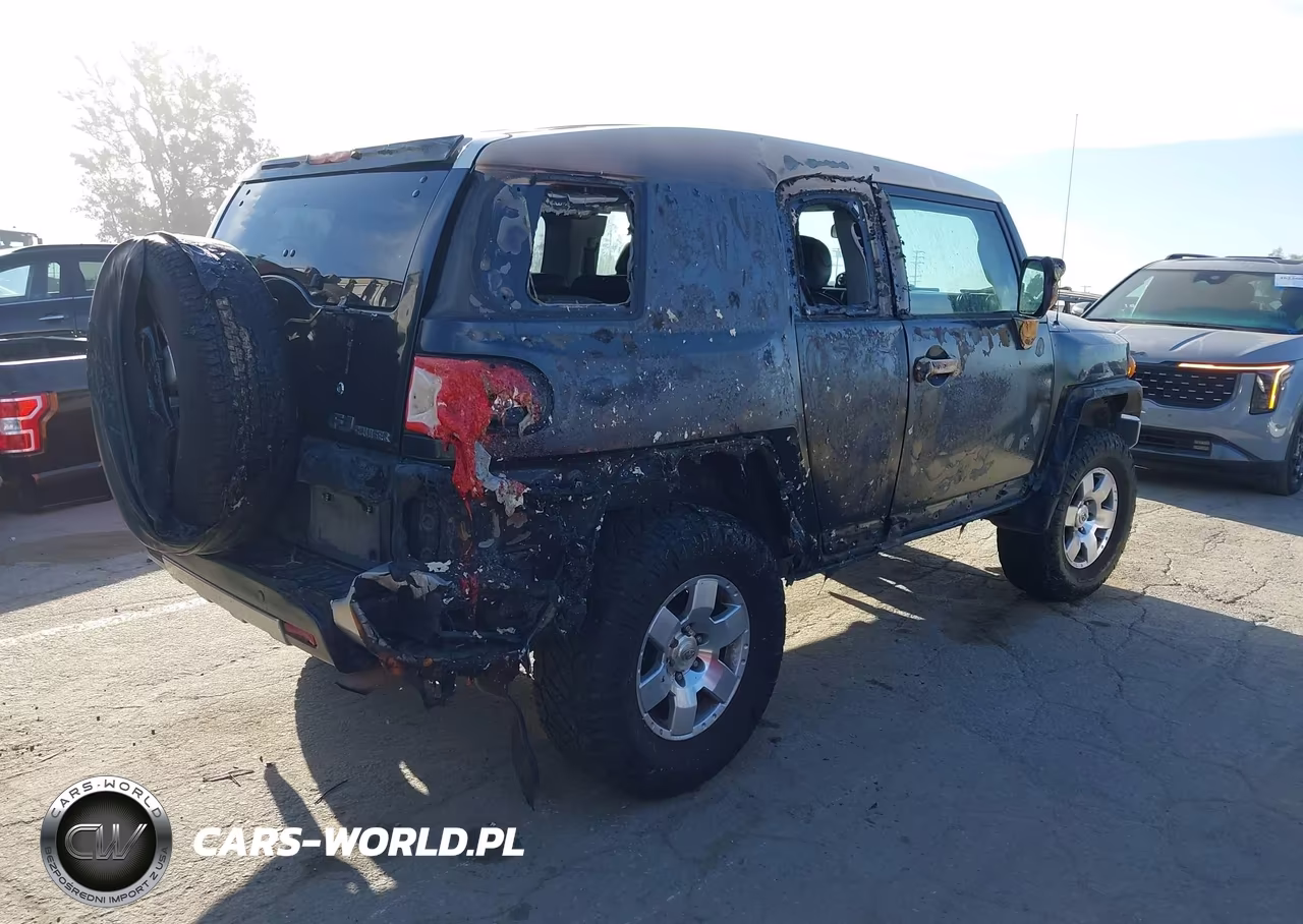 2007 Toyota Fj Cruiser VIN:JTEBU11F870027555 - 4