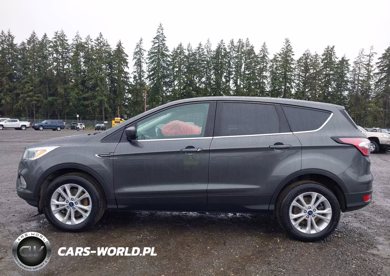 2017 Ford Escape Se VIN:1FMCU9GD5HUE18486 - 14
