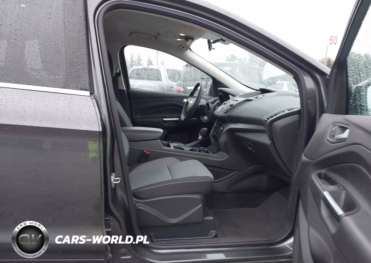2017 Ford Escape Se VIN:1FMCU9GD5HUE18486 - 5