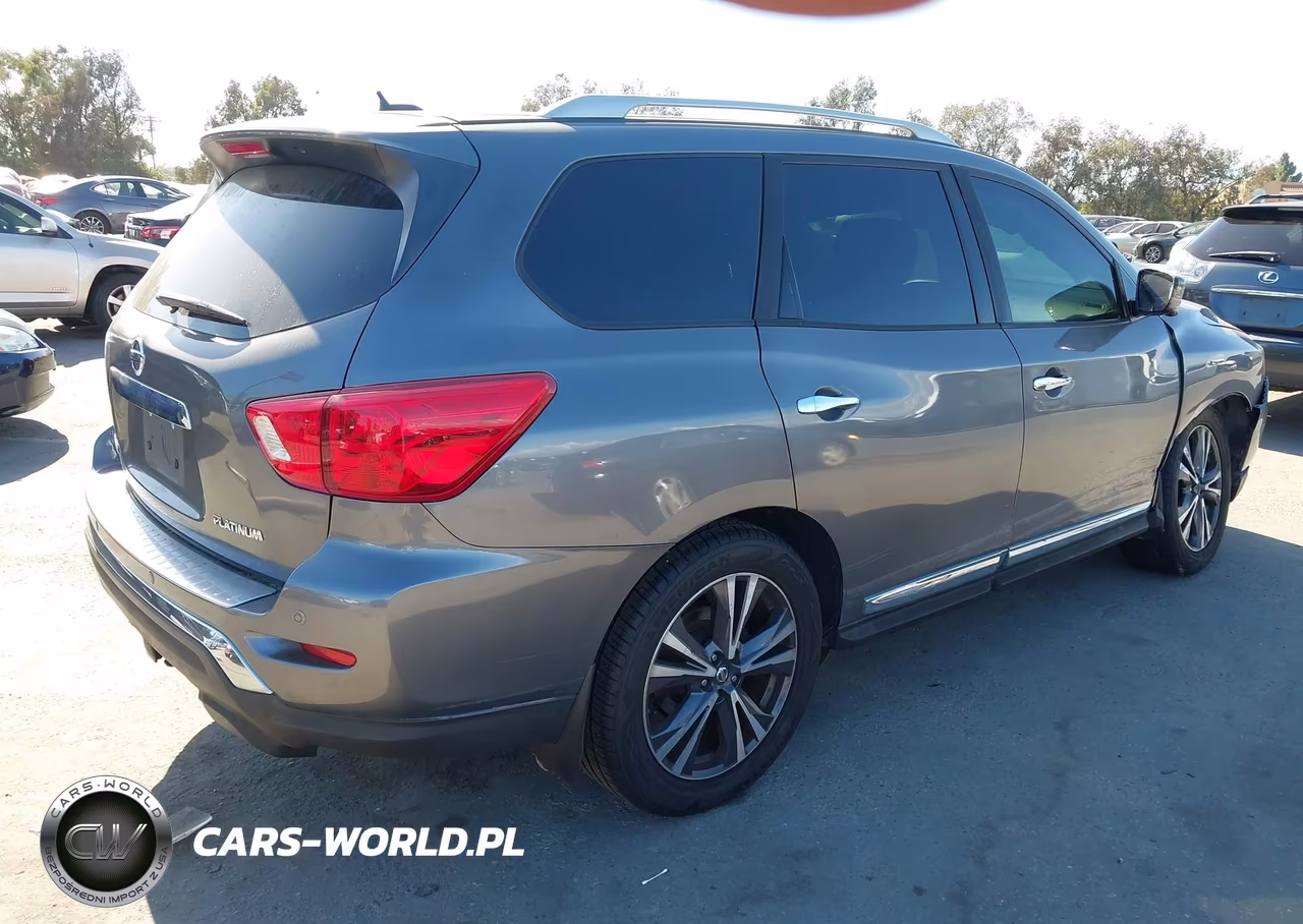 2017 Nissan Pathfinder Platinum VIN:5N1DR2MN8HC619119 - 4