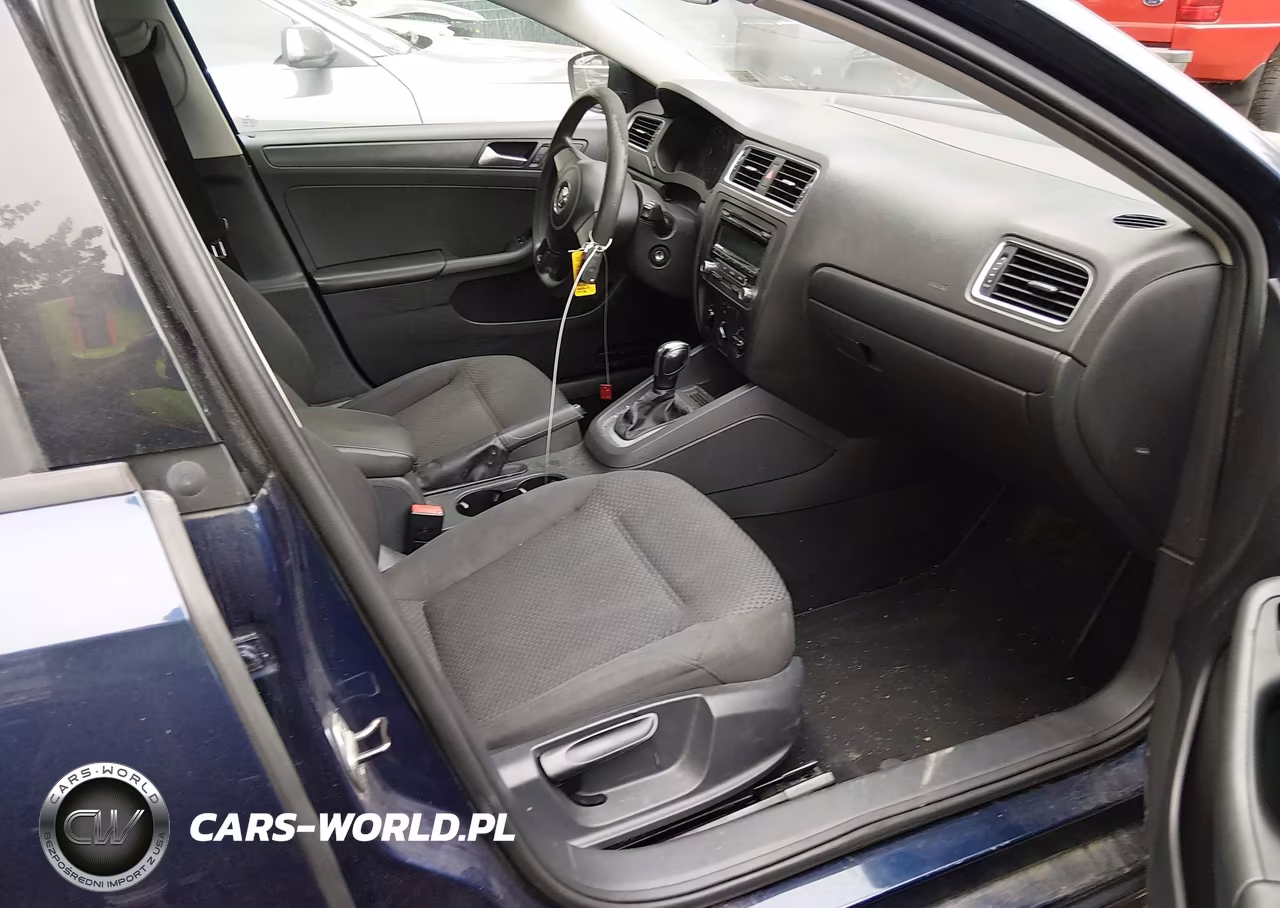 2014 Volkswagen Jetta 2.0L S VIN:3VW2K7AJ8EM438401 - 5