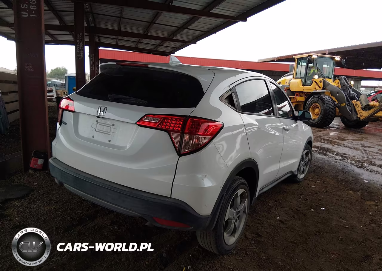2018 Honda Hr-V Lx VIN:3CZRU5H33JM720909 - 4