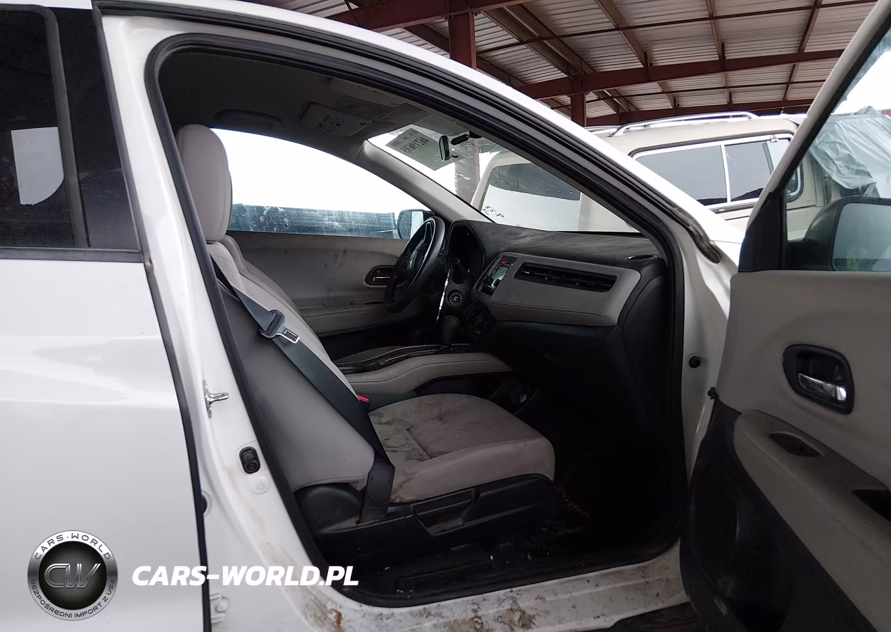 2018 Honda Hr-V Lx VIN:3CZRU5H33JM720909 - 5