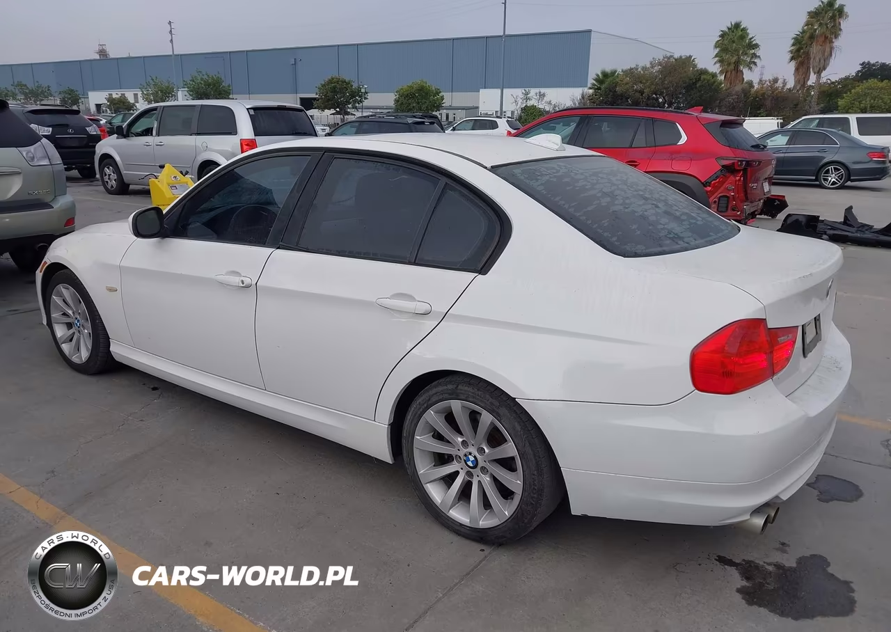 2011 BMW 328I VIN:WBAPH7C52BE681708 - 3