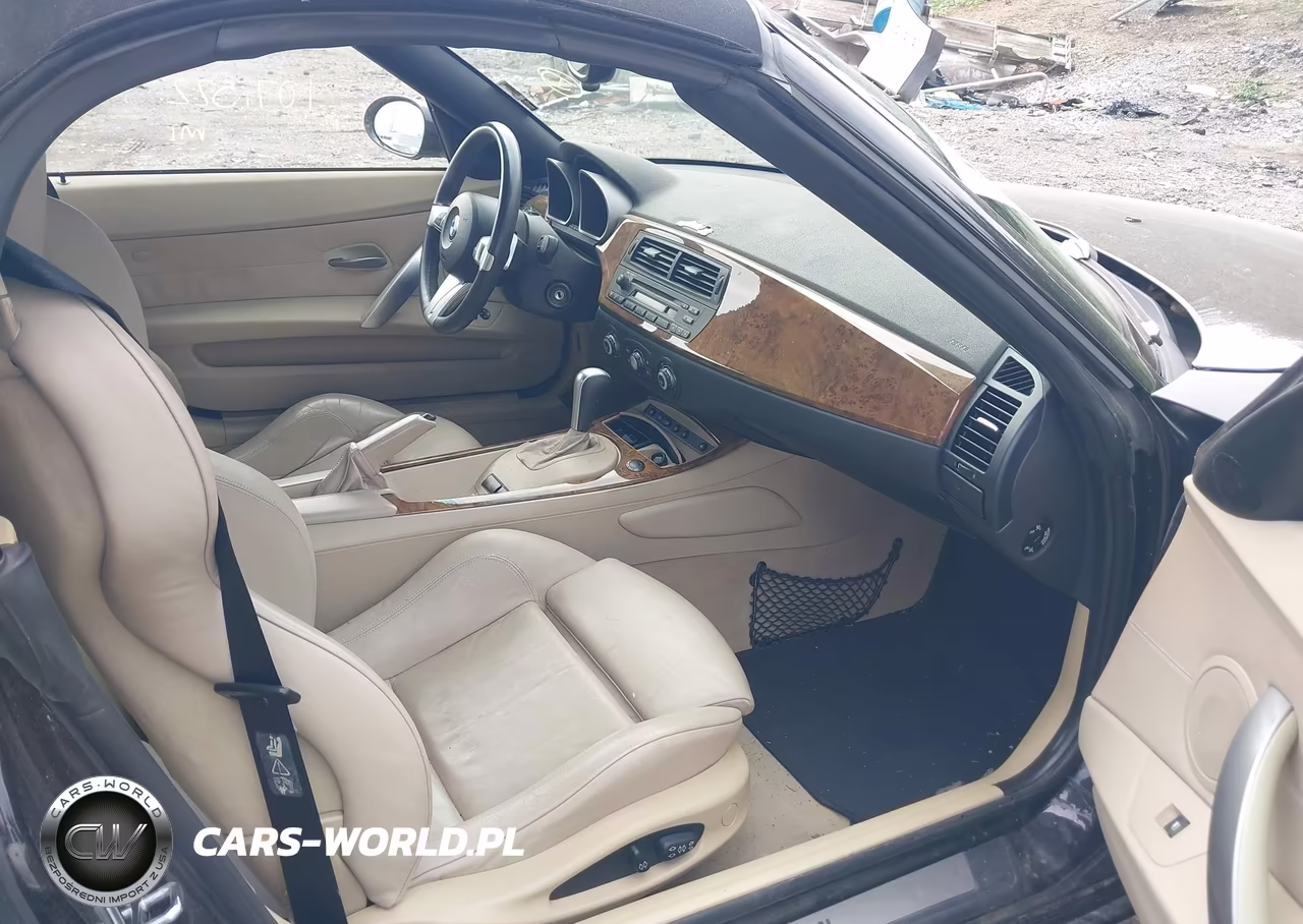 2008 BMW Z4 3.0Si VIN:4USBU53558LX04975 - 5