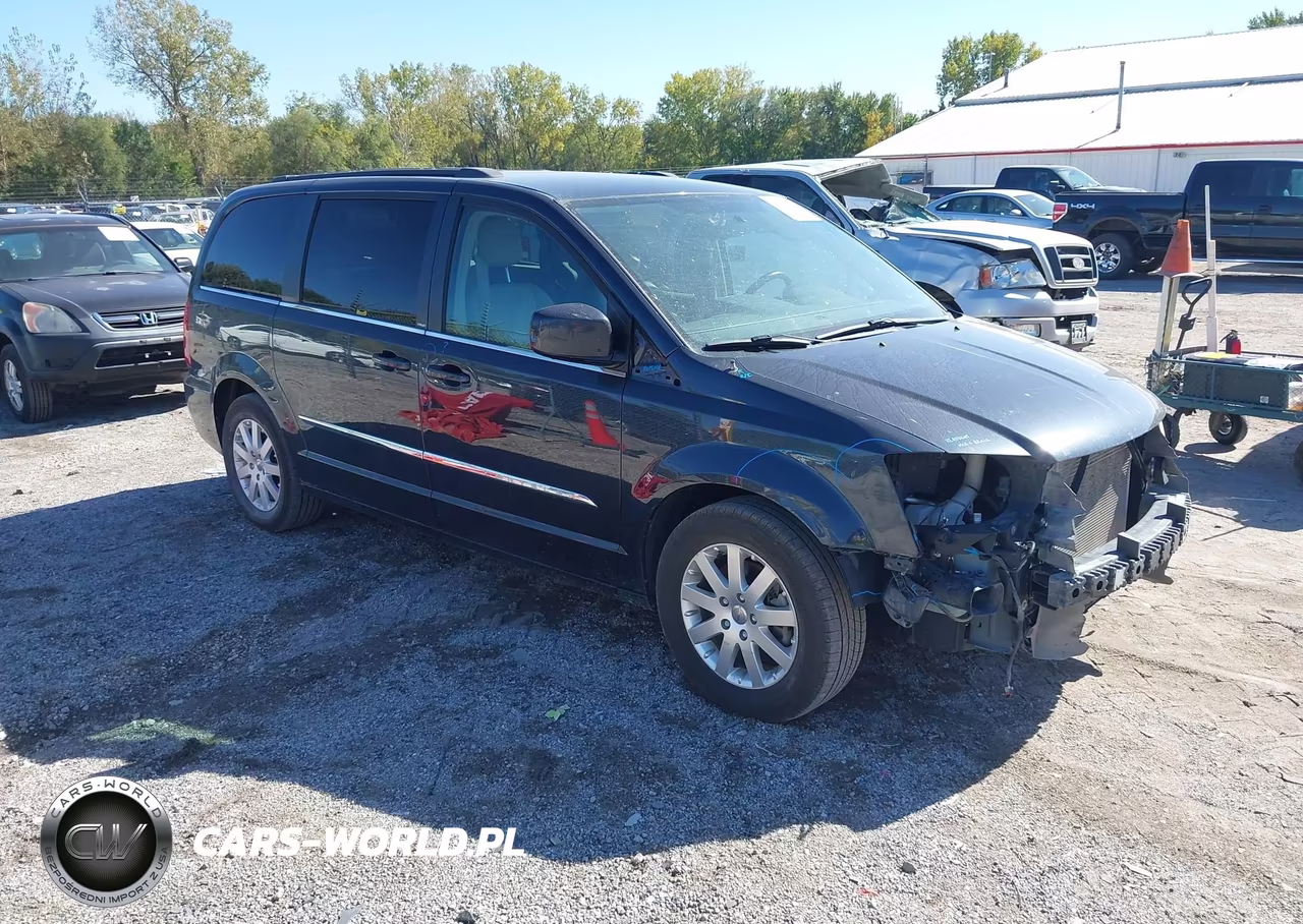 2013 Chrysler Town & Country Touring