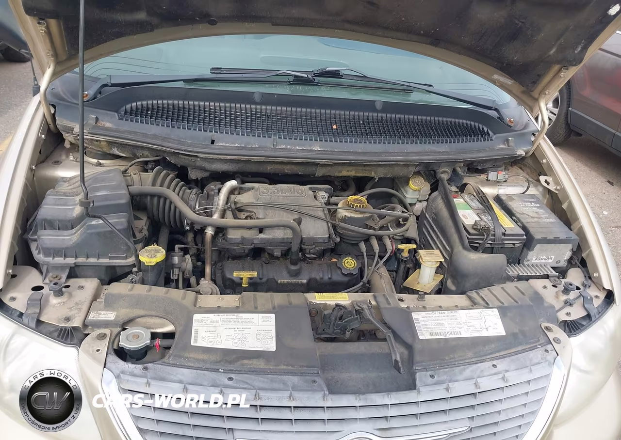2001 Chrysler Town & Country Lx VIN:2C8GP44371R275974 - 10
