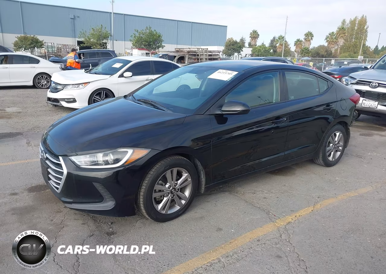 2018 Hyundai Elantra Sel VIN:KMHD84LF8JU595686 - 2