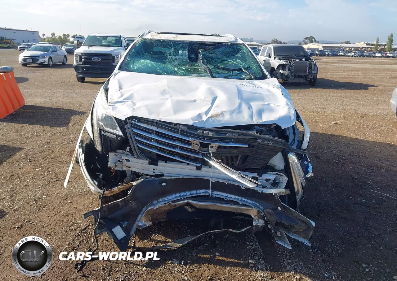 2017 Cadillac Xt5 Platinum VIN:1GYKNFRS8HZ299143 - 18