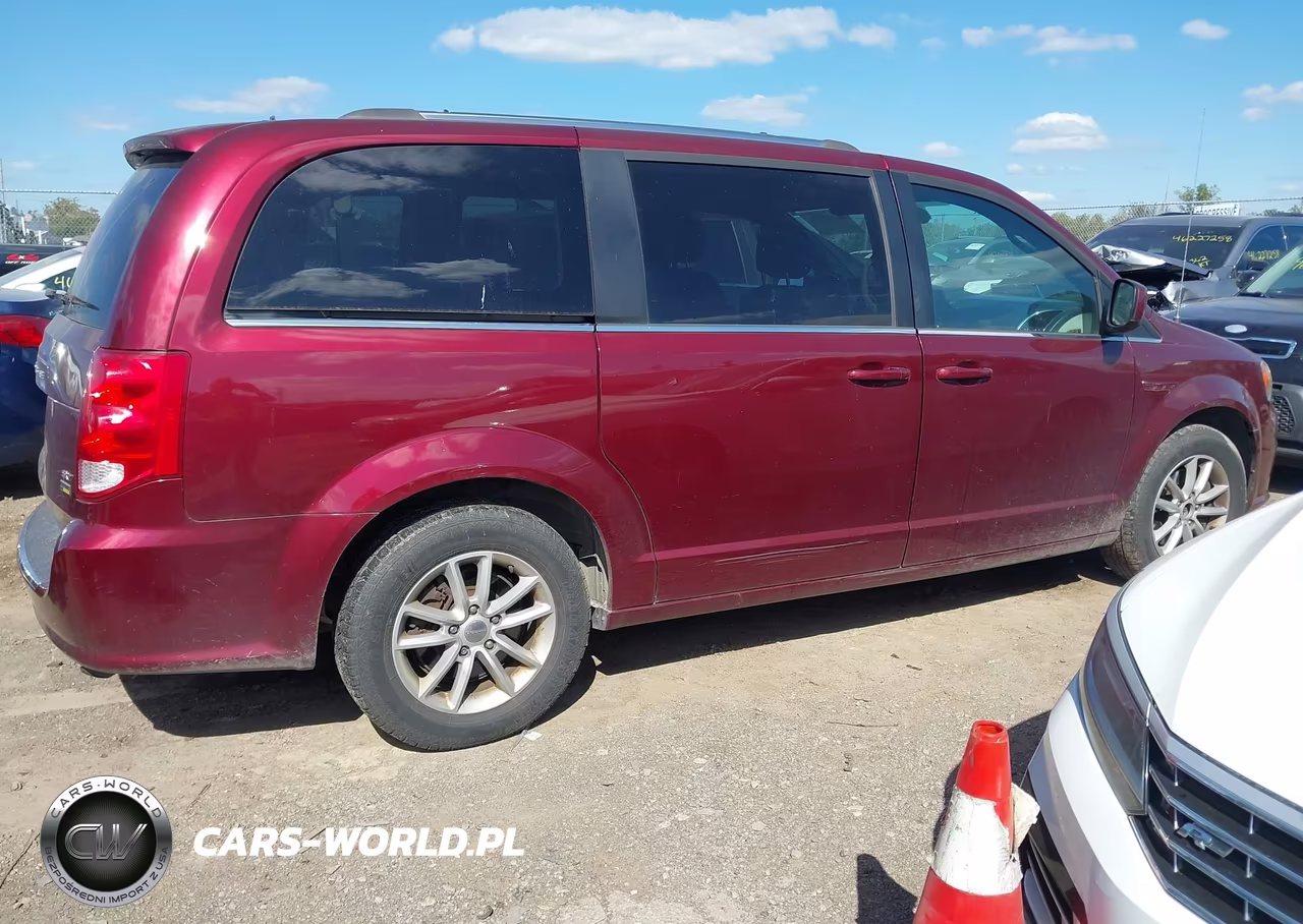 2018 Dodge Grand Caravan Sxt VIN:2C4RDGCGXJR248549 - 4