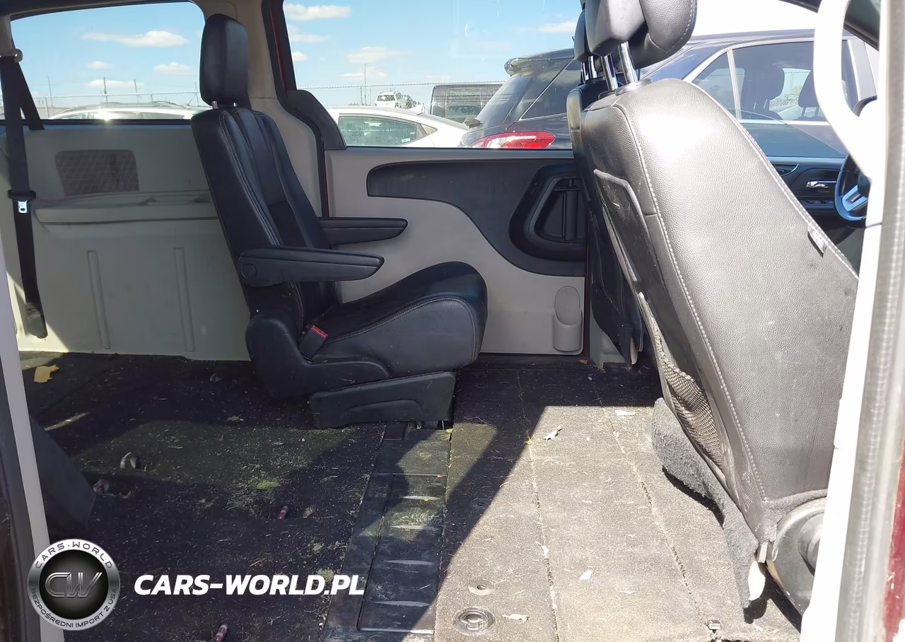 2018 Dodge Grand Caravan Sxt VIN:2C4RDGCGXJR248549 - 8
