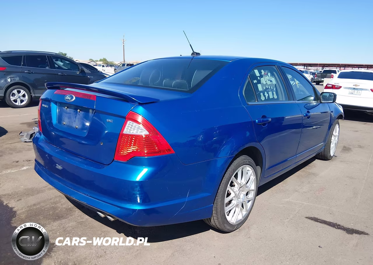 2011 Ford Fusion Se VIN:3FAHP0HAXBR114799 - 4