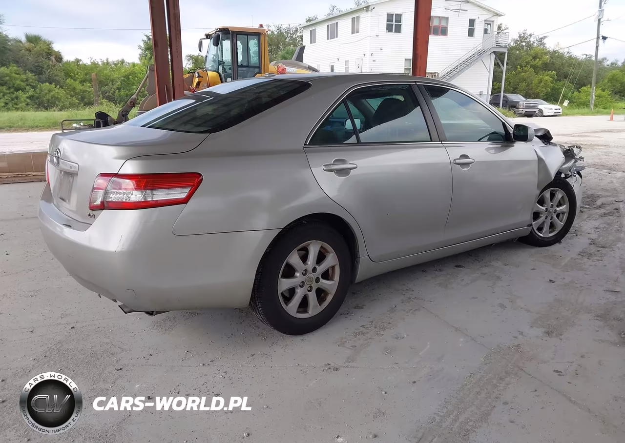 2011 Toyota Camry Le VIN:4T1BF3EK3BU758358 - 4