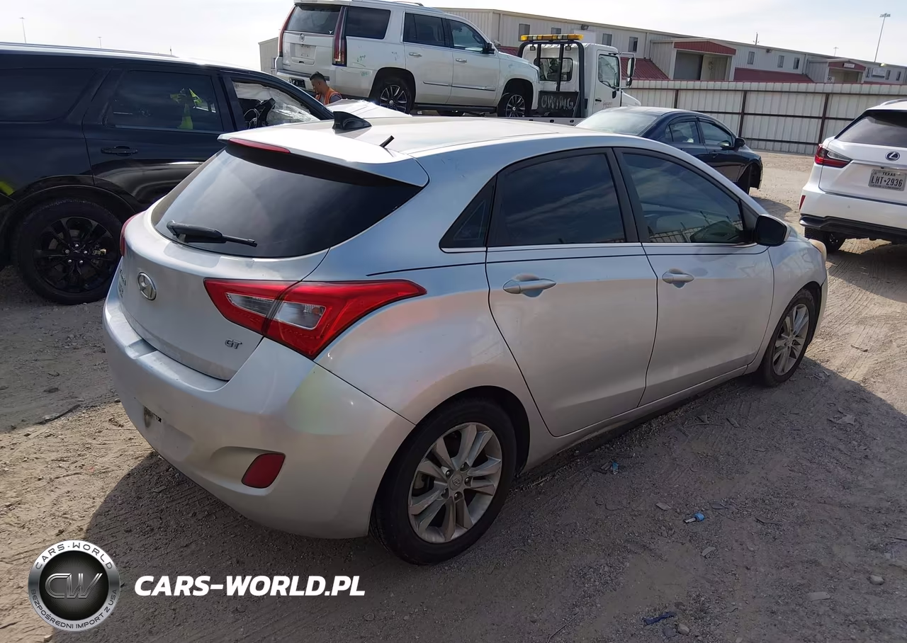 2016 Hyundai Elantra Gt VIN:KMHD35LH2GU265993 - 4