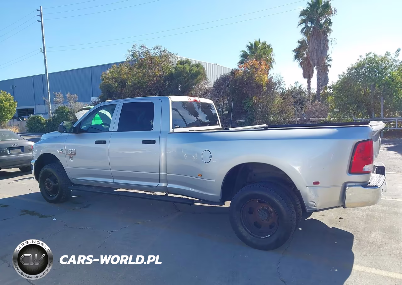 2017 Ram 3500 Tradesman 4X4 8' Box VIN:3C63RRGL0HG776229 - 14
