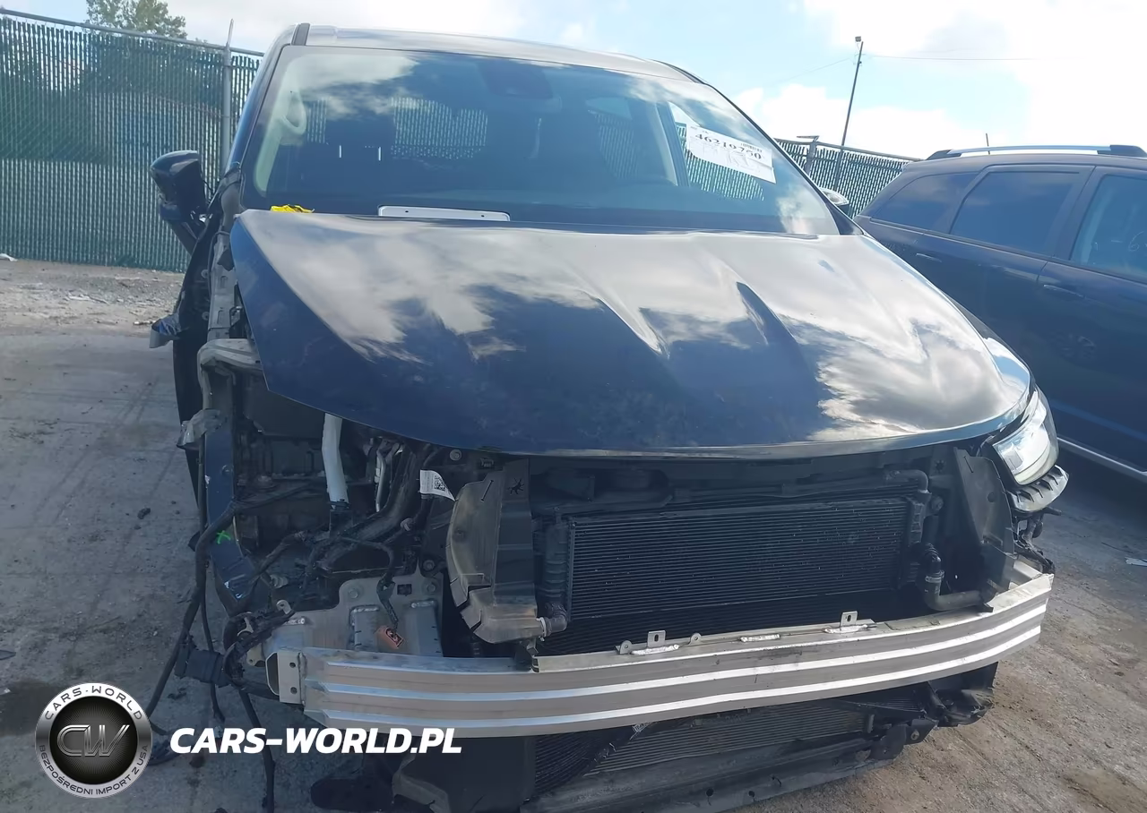 2024 Chrysler Pacifica Hybrid Select VIN:2C4RC1S73RR124085 - 12