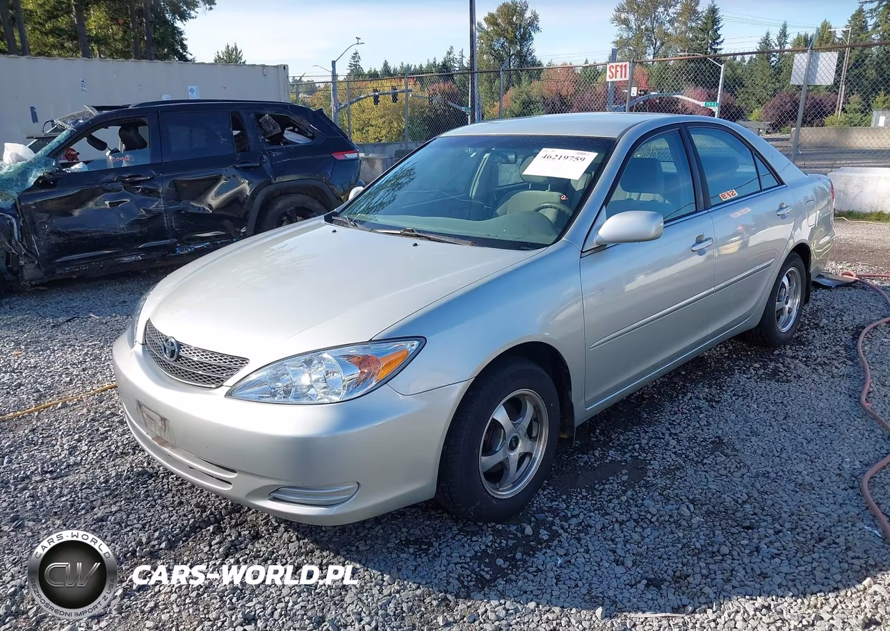 2002 Toyota Camry Le VIN:JTDBE32KX20135032 - 2
