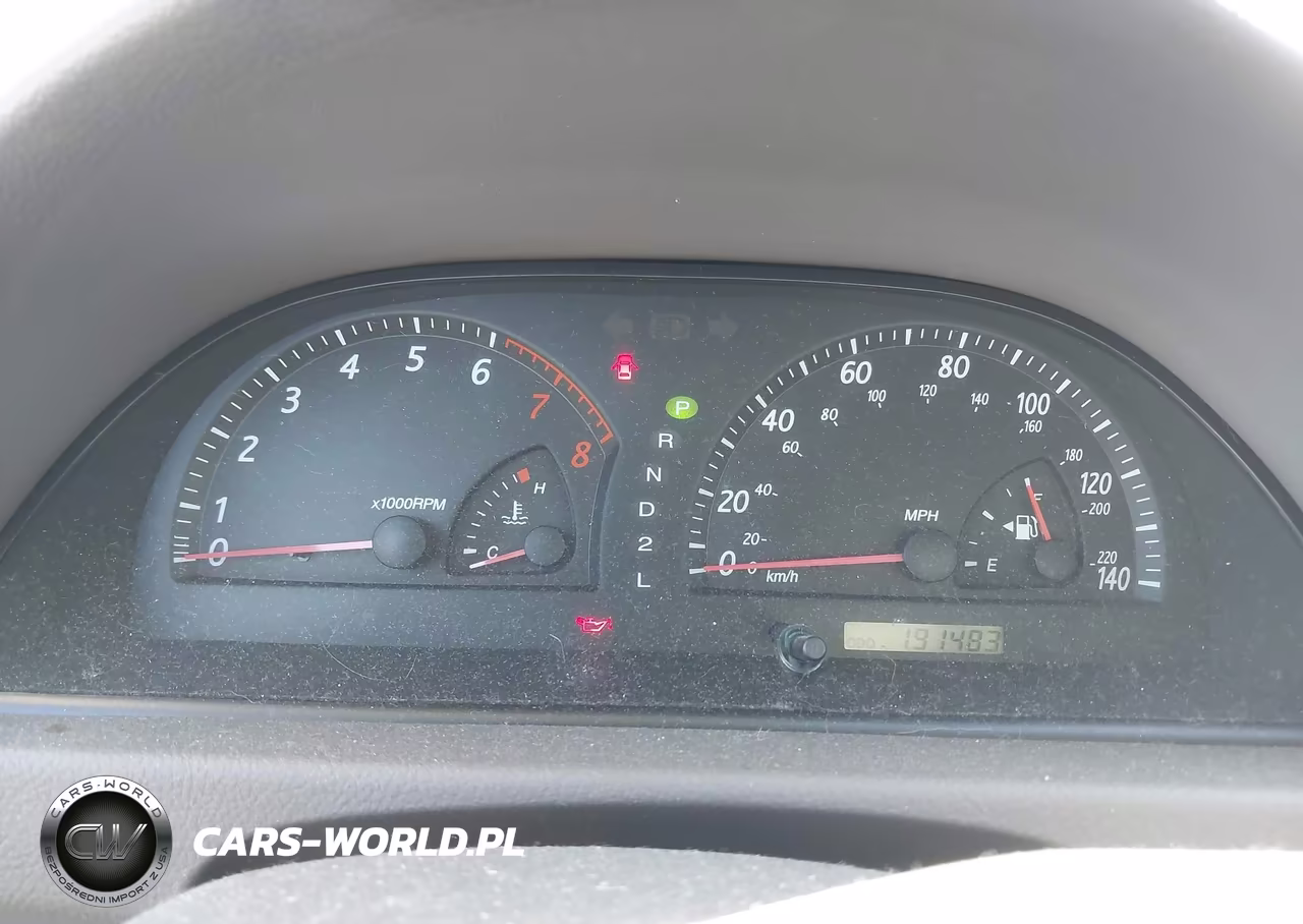 2002 Toyota Camry Le VIN:JTDBE32KX20135032 - 7