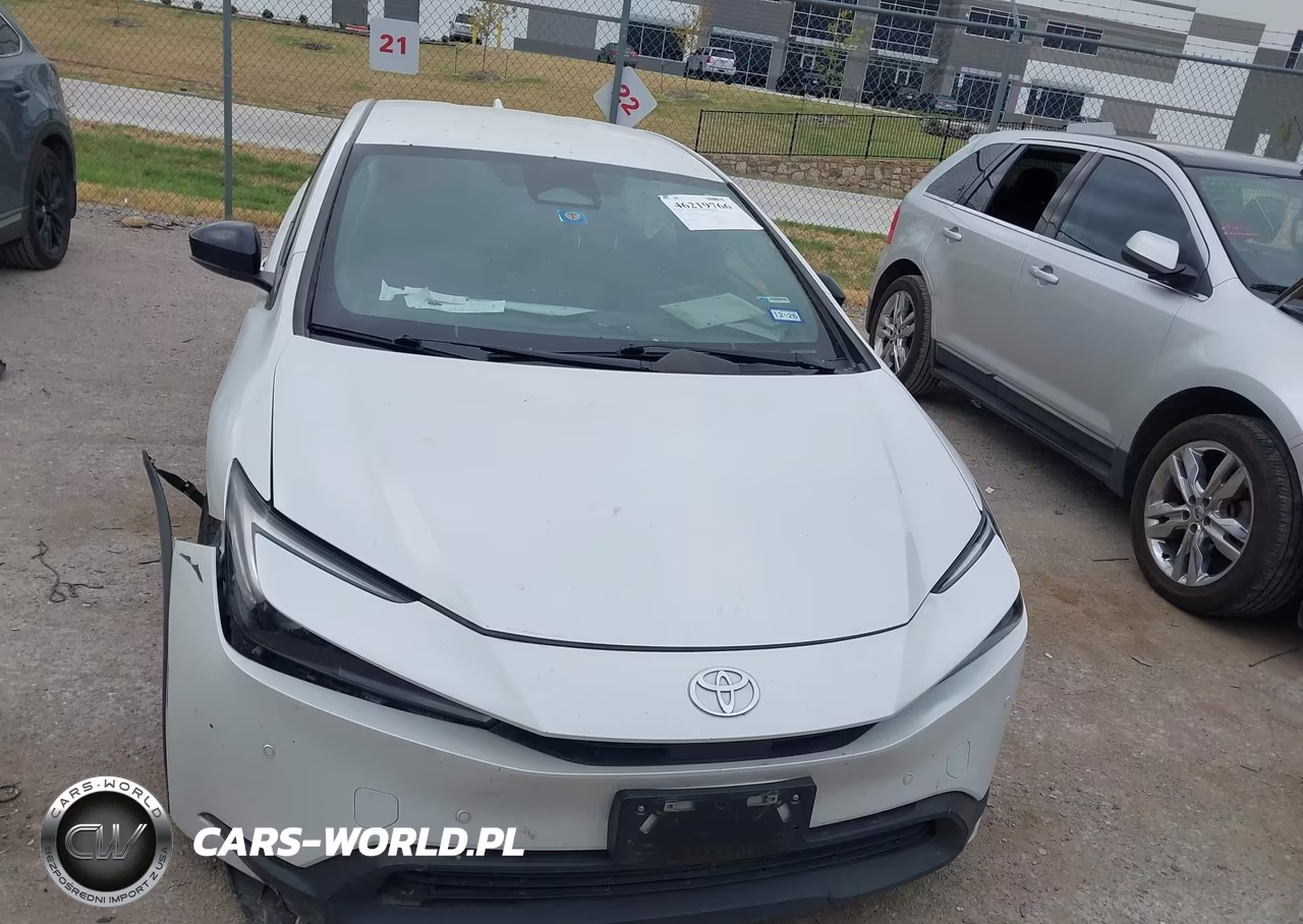 2024 Toyota Prius Le VIN:JTDACAAU4R3018838 - 12