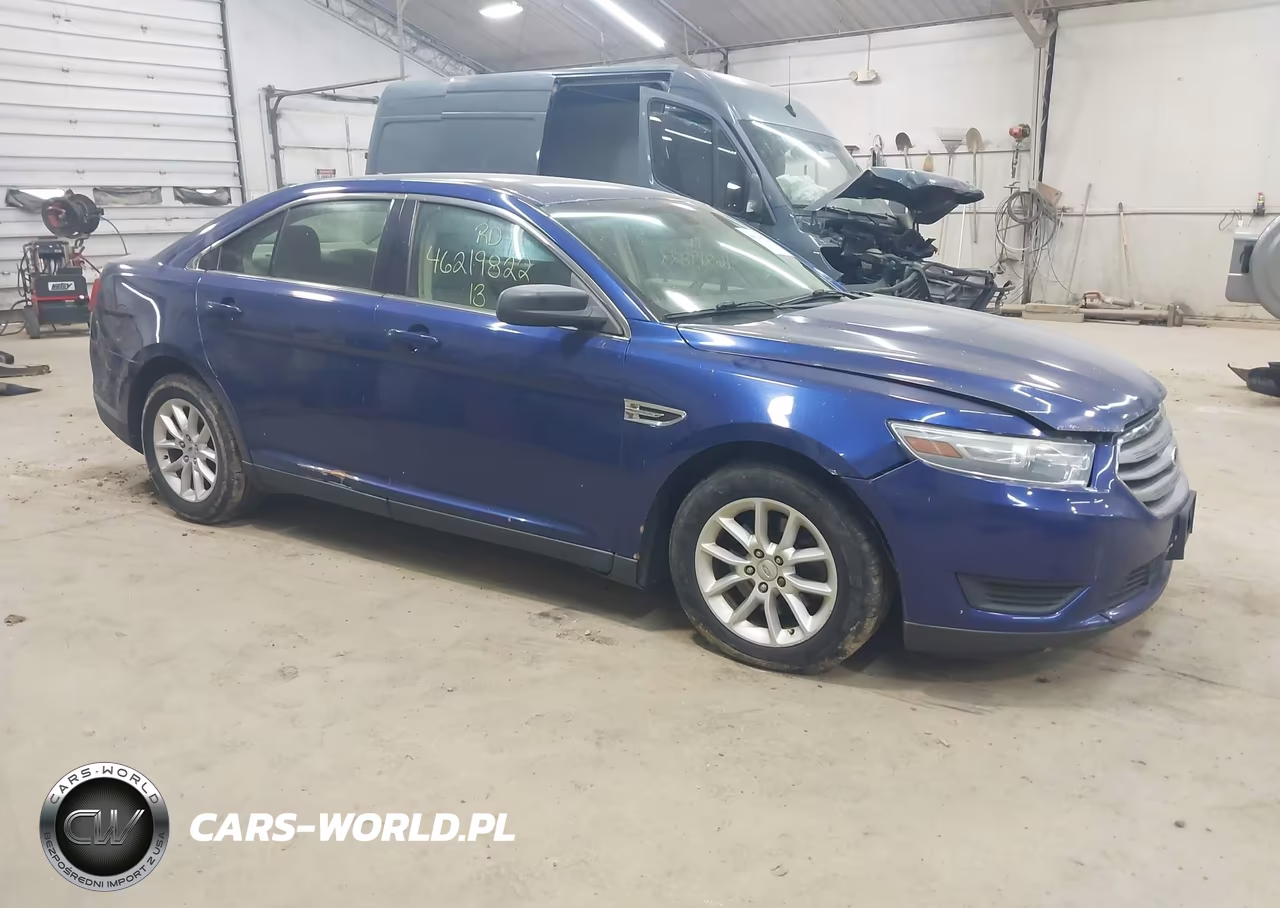 2013 Ford Taurus Se