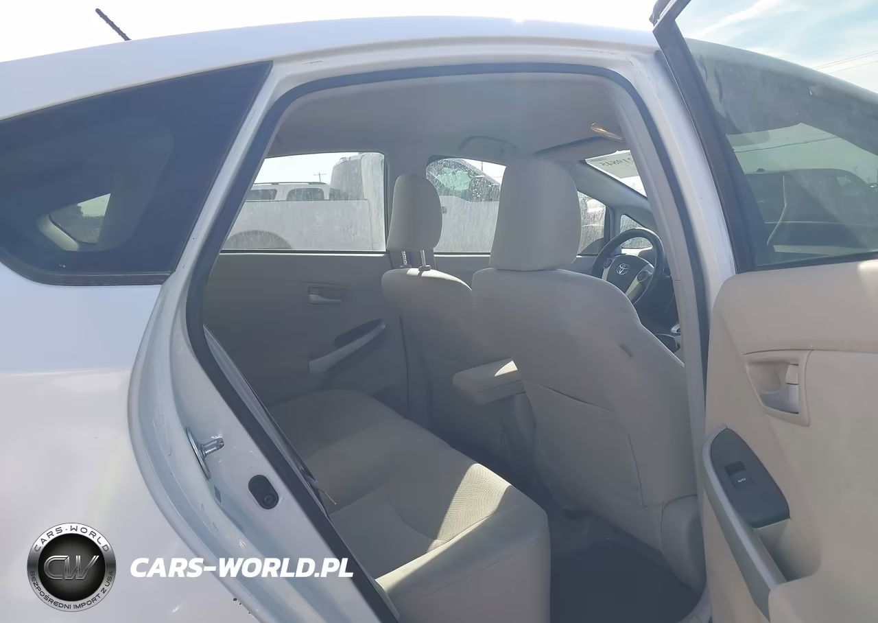2011 Toyota Prius Two VIN:JTDKN3DU8B1422510 - 8