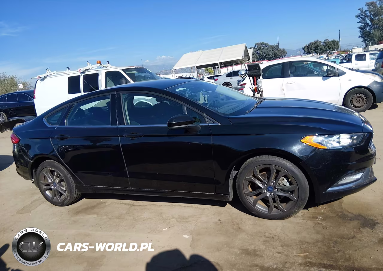 2018 Ford Fusion S VIN:3FA6P0G79JR195239 - 14