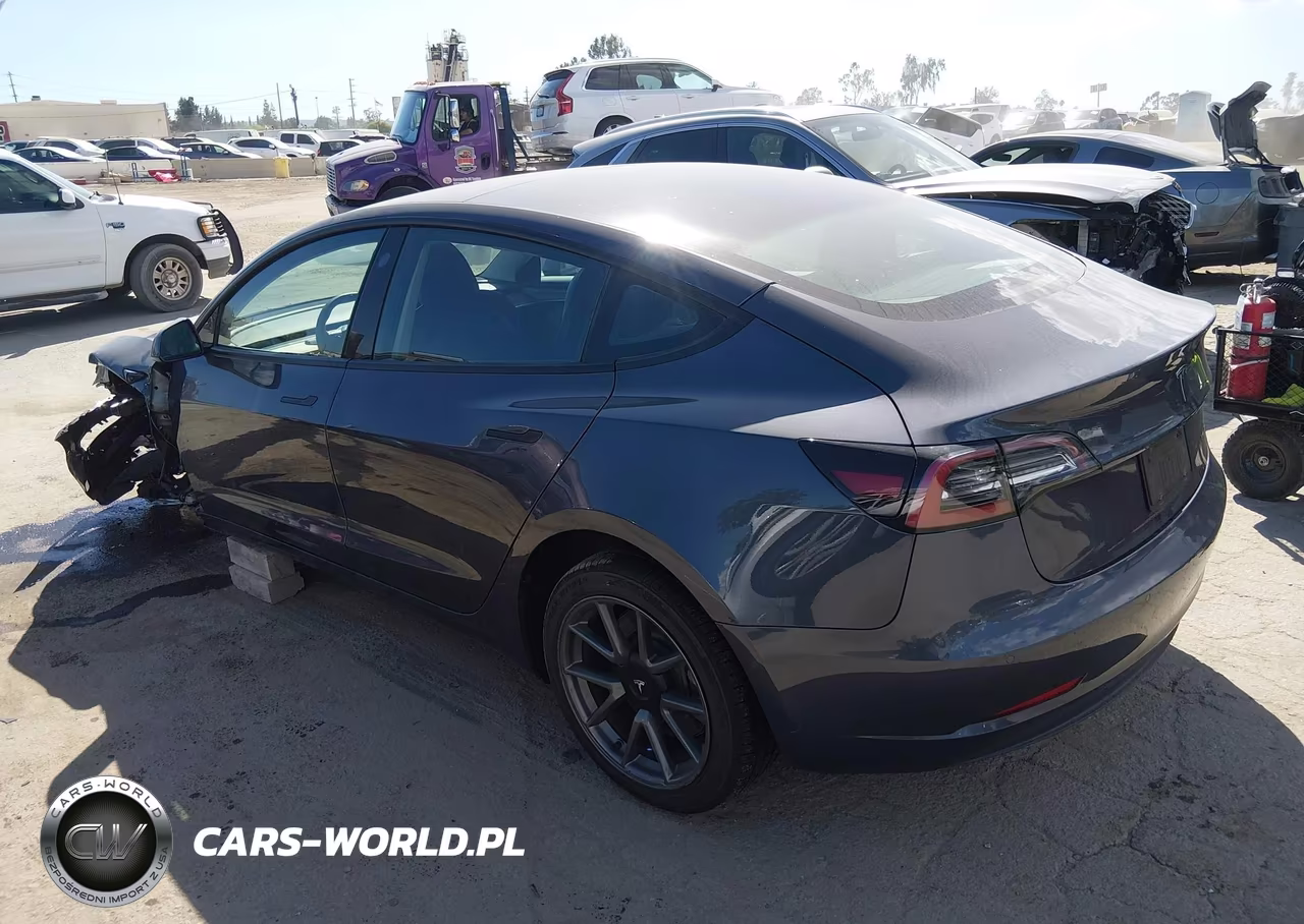 2022 Tesla Model 3 Long Range Dual Motor All-Wheel Drive VIN:5YJ3E1EB8NF255812 - 3
