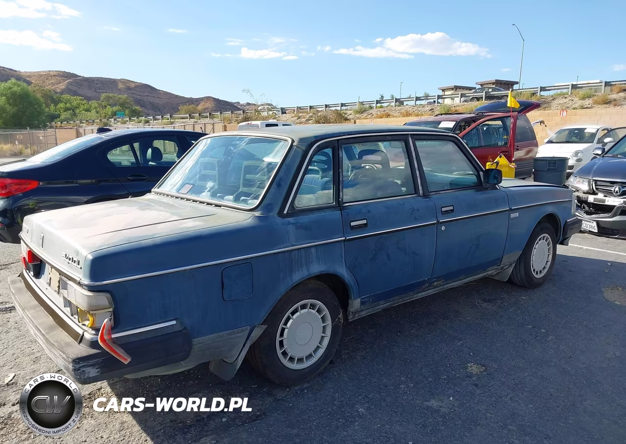 1990 Volvo 240 Dl VIN:YV1AA8845L1415475 - 4