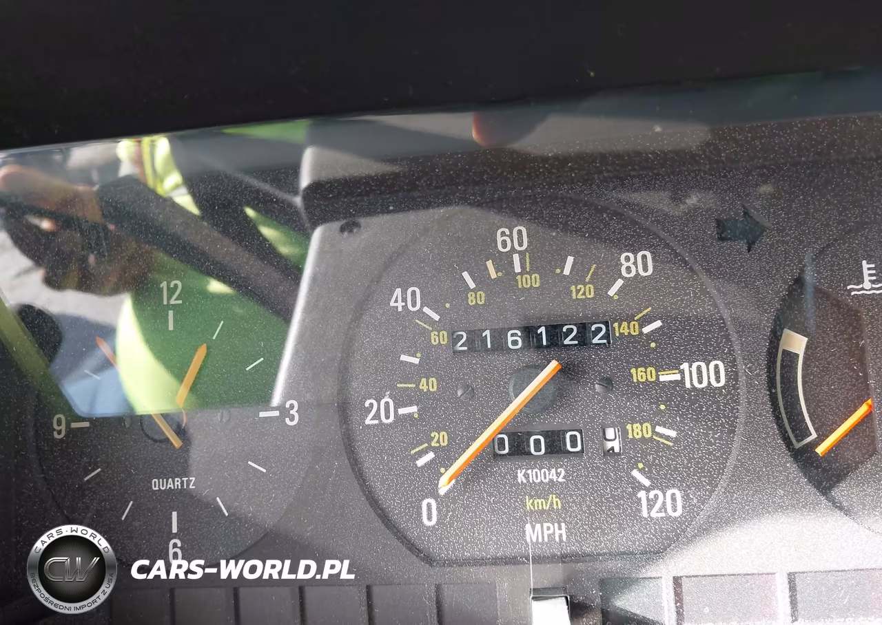 1990 Volvo 240 Dl VIN:YV1AA8845L1415475 - 7