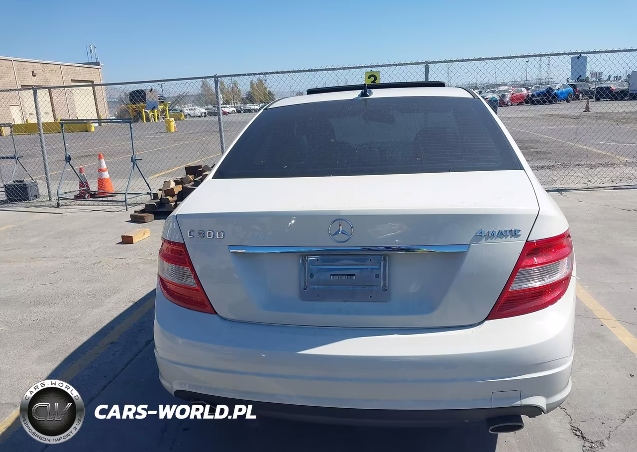 2010 Mercedes-Benz C 300 Luxury 4Matic-Sport 4Matic VIN:WDDGF8BB8AF438070 - 16