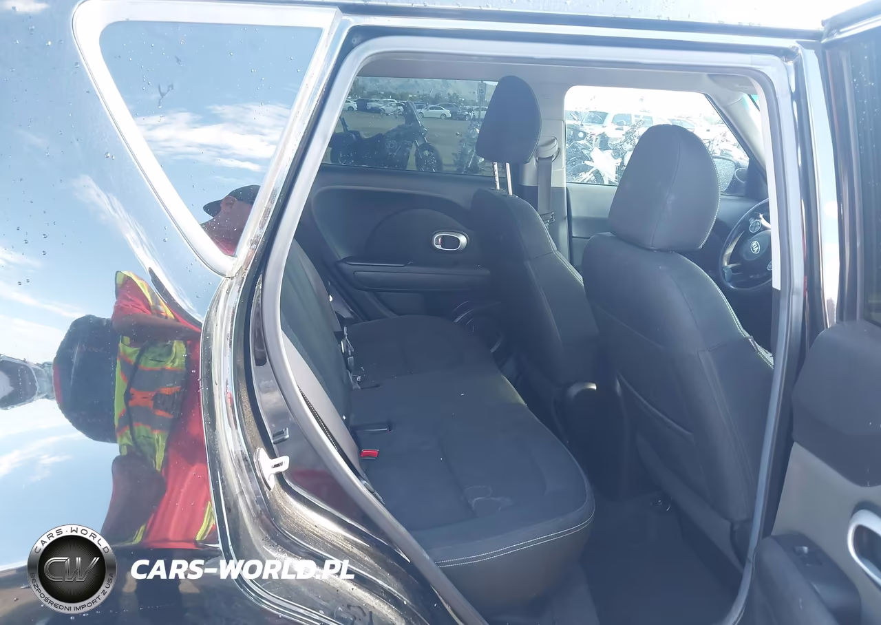 2014 Kia Soul + VIN:KNDJP3A54E7093843 - 8