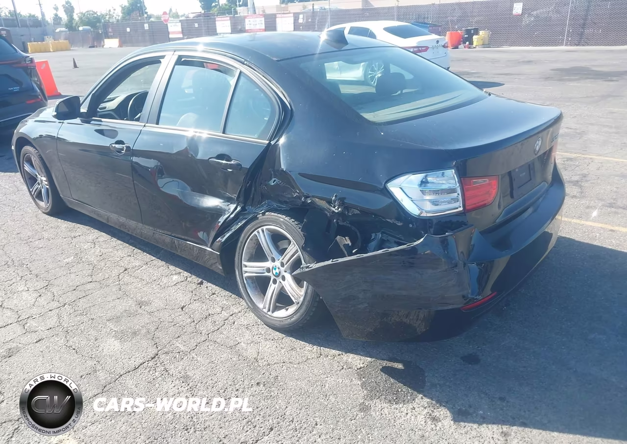 2013 BMW 320I VIN:WBA3B1C57DF462592 - 3