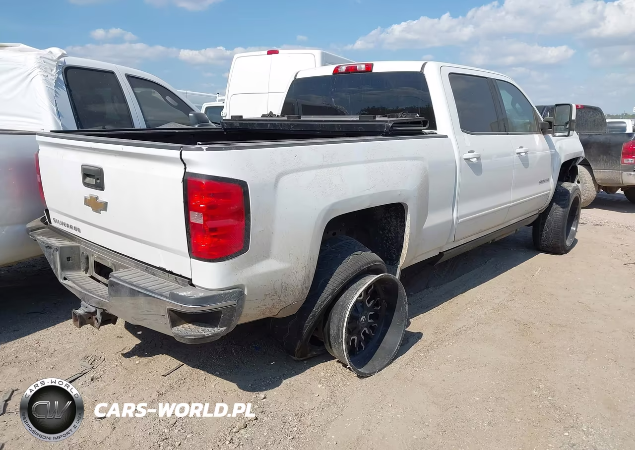 2015 Chevrolet Silverado 2500Hd Lt VIN:1GC1KVE86FF585960 - 4