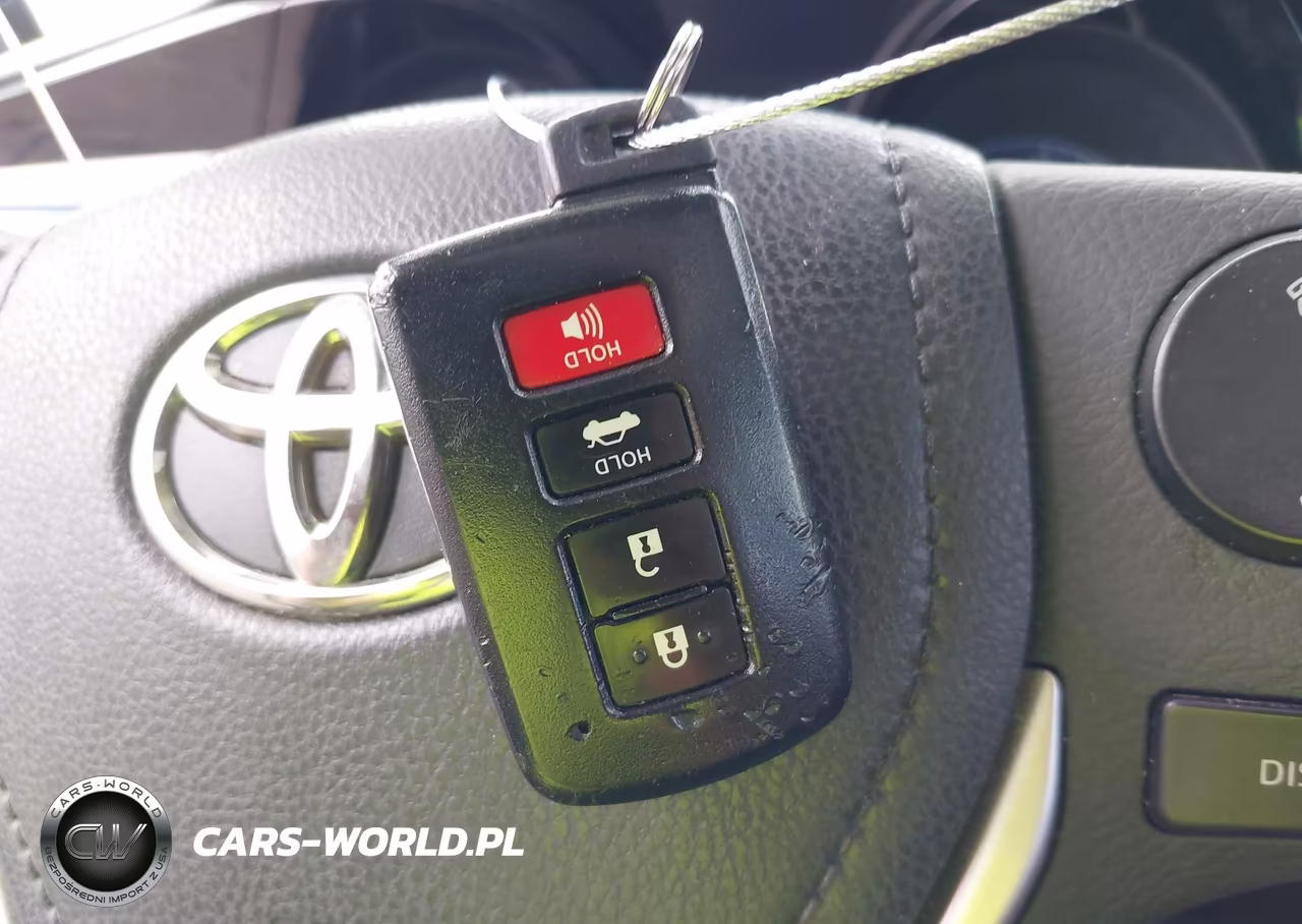 2015 Toyota Corolla S Plus VIN:5YFBURHE7FP201751 - 11