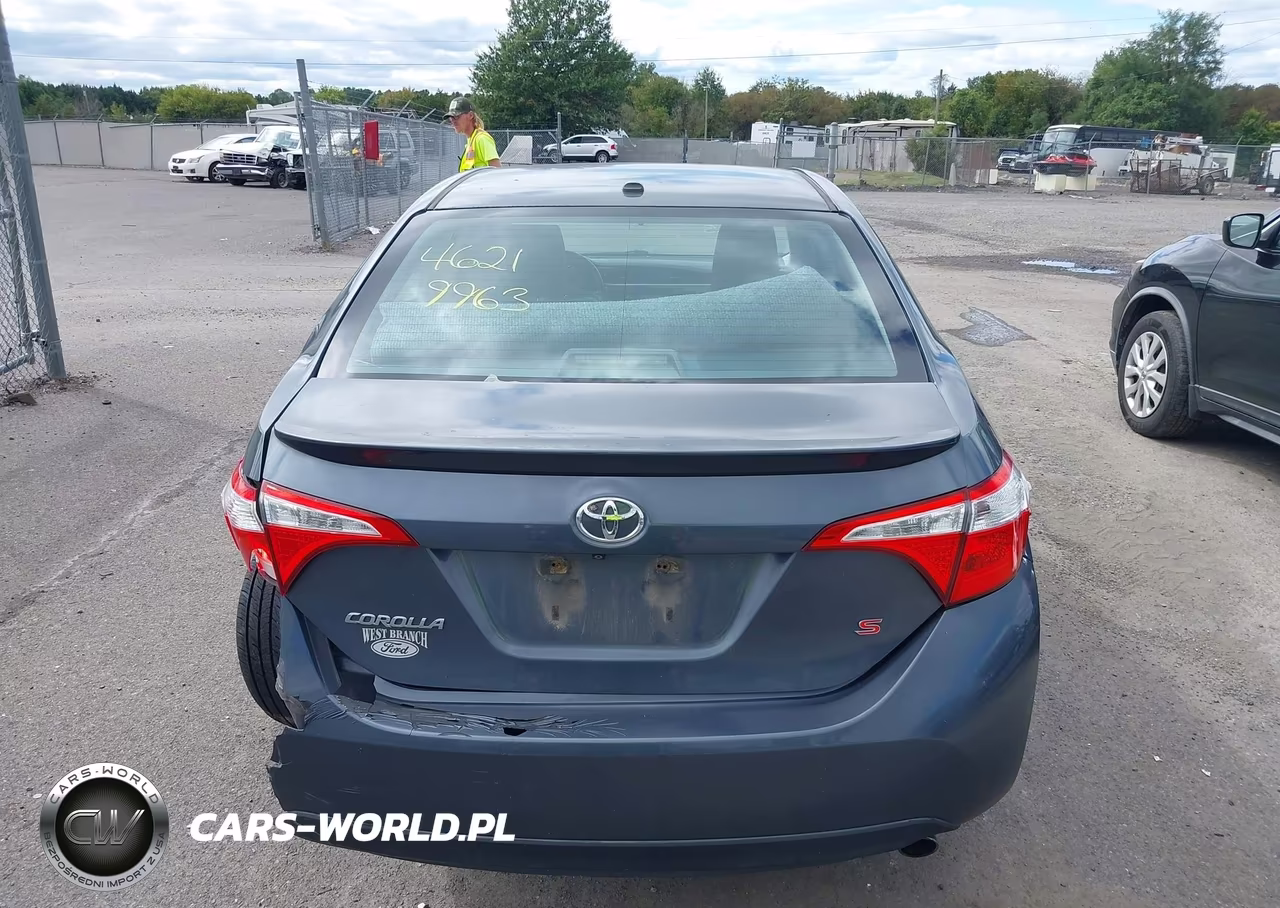 2015 Toyota Corolla S Plus VIN:5YFBURHE7FP201751 - 16