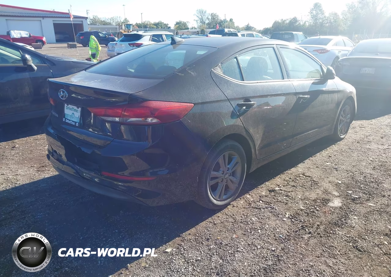 2017 Hyundai Elantra Se VIN:5NPD84LF4HH186609 - 4