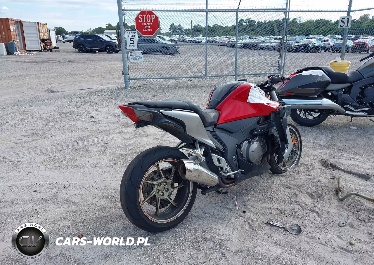 2010 Honda Vfr1200 F VIN:JH2SC6318AK000932 - 4