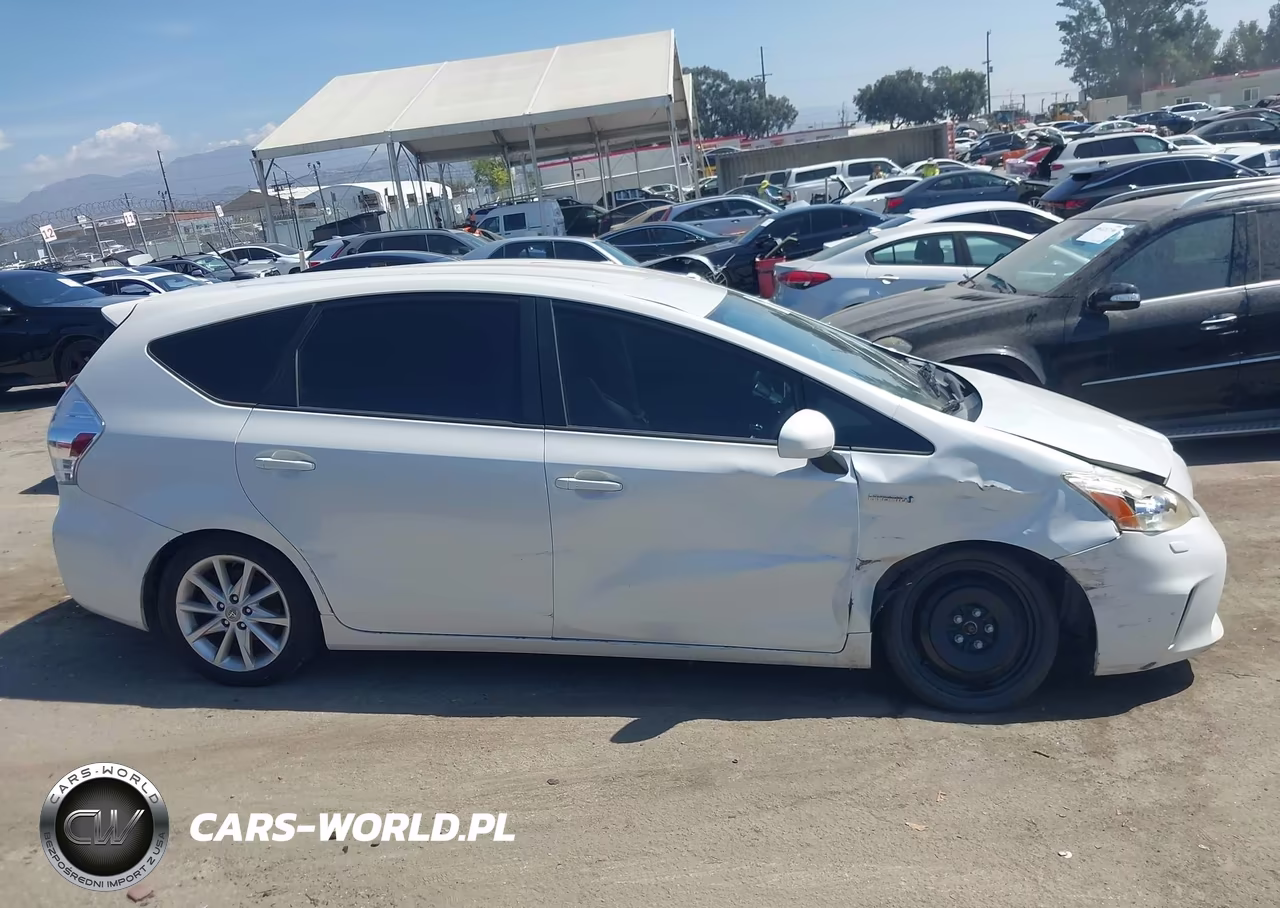 2012 Toyota Prius V Five VIN:JTDZN3EU6C3138814 - 14