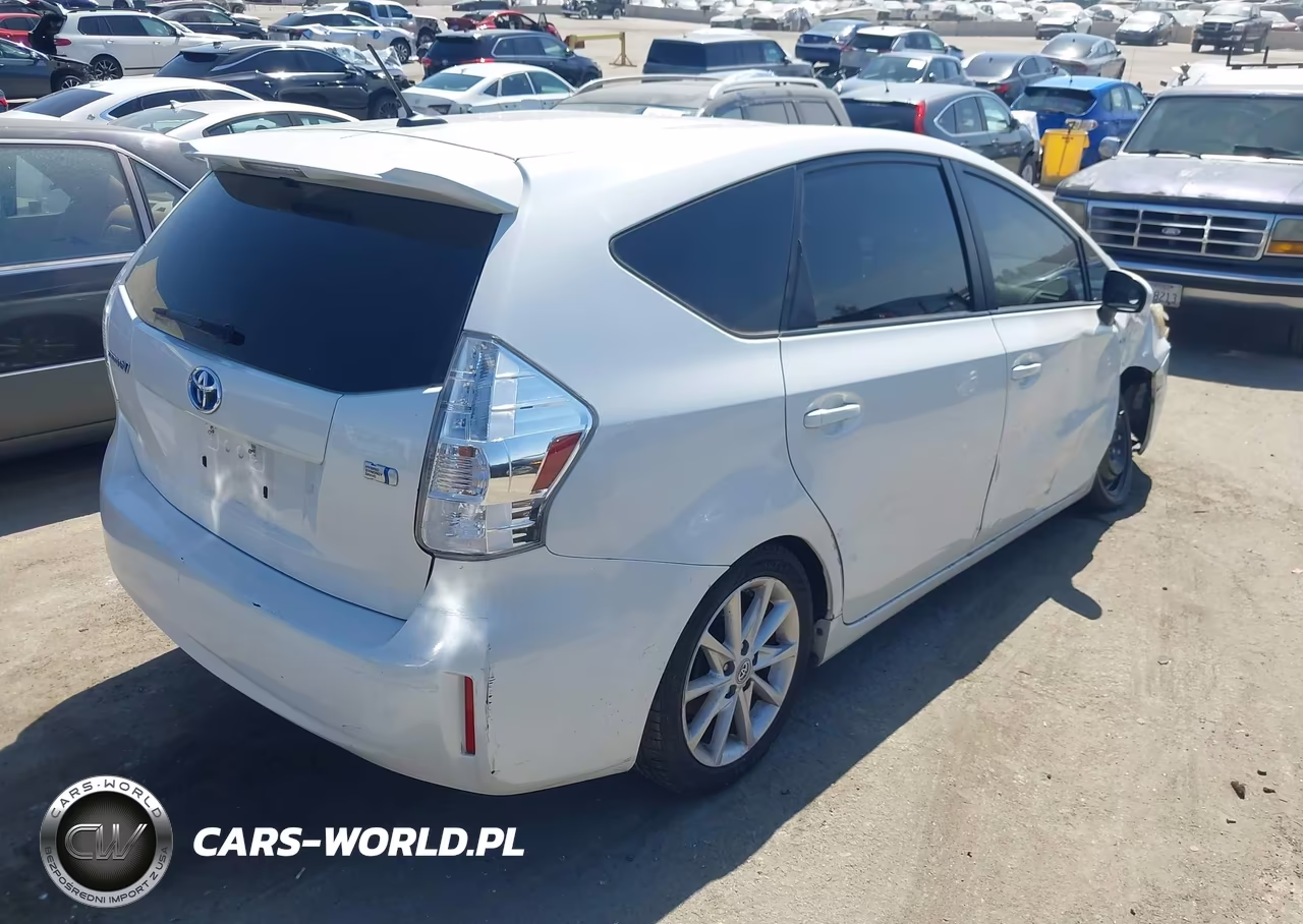 2012 Toyota Prius V Five VIN:JTDZN3EU6C3138814 - 4