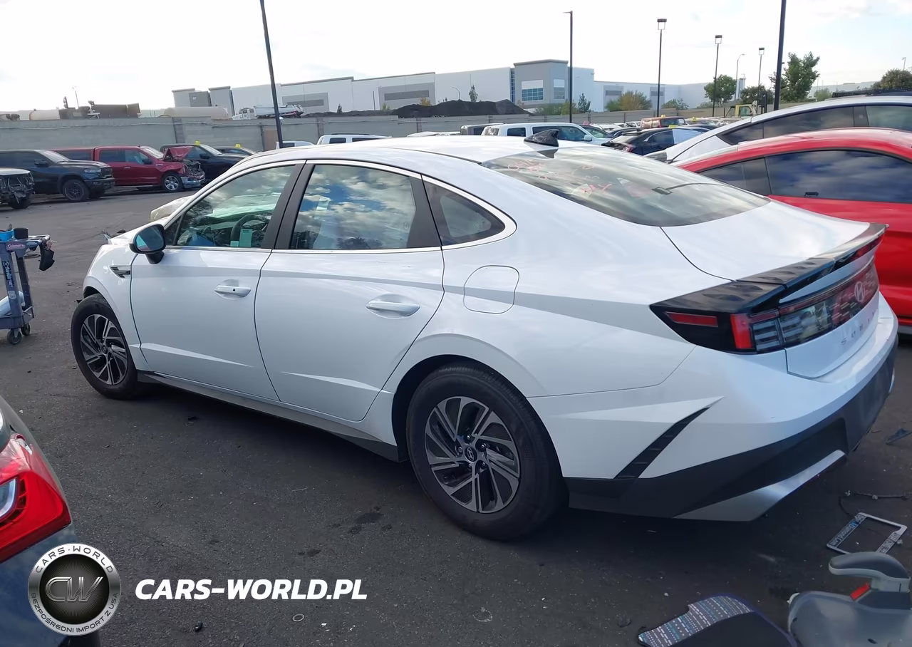 2026 Hyundai Sonata Hybrid Blue VIN:KMHL24JJ6TA138531 - 15