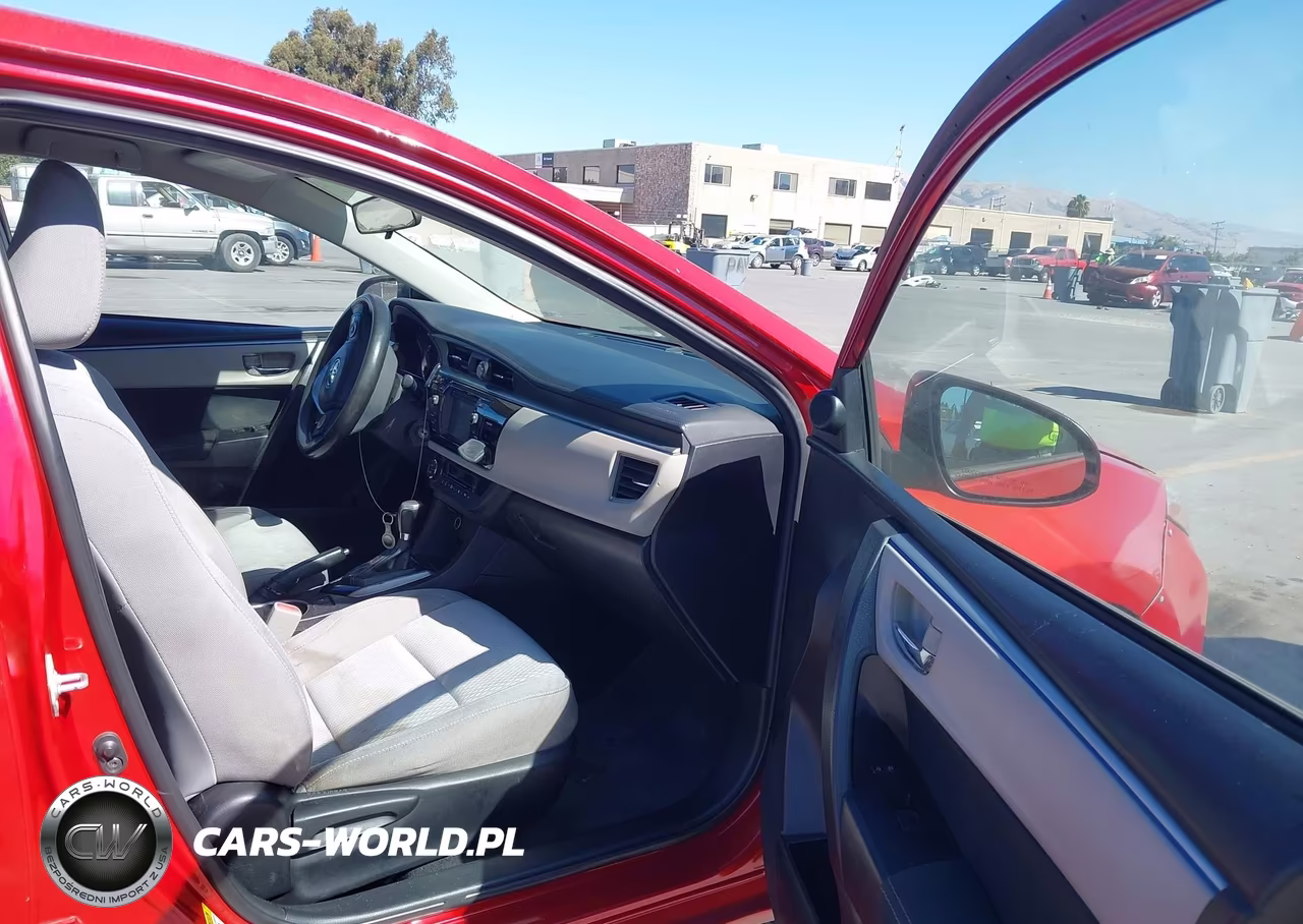 2016 Toyota Corolla Le Plus VIN:5YFBURHE7GP554055 - 5