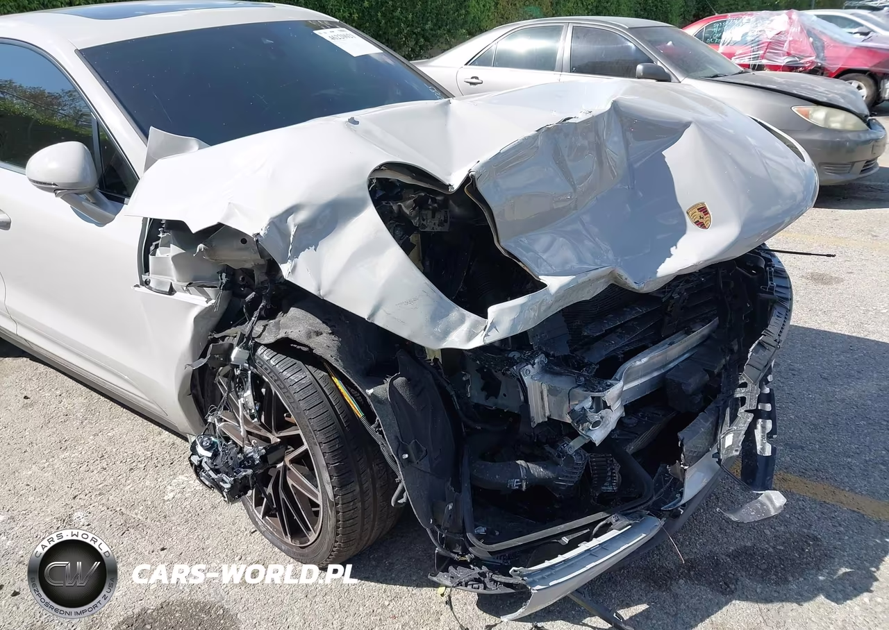 2025 Porsche Macan T VIN:WP1AA2A54SLB04093 - 6