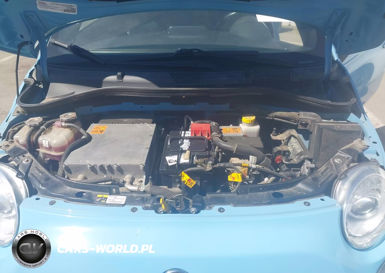 2017 Fiat 500E Battery Electric VIN:3C3CFFGE4HT634365 - 10