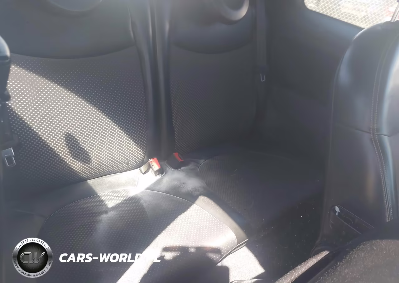 2017 Fiat 500E Battery Electric VIN:3C3CFFGE4HT634365 - 8
