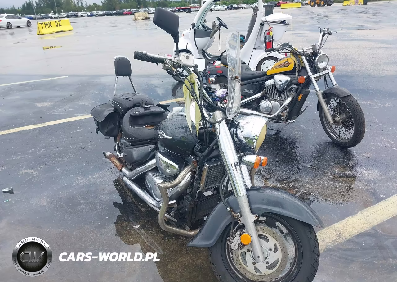 2006 Suzuki C90