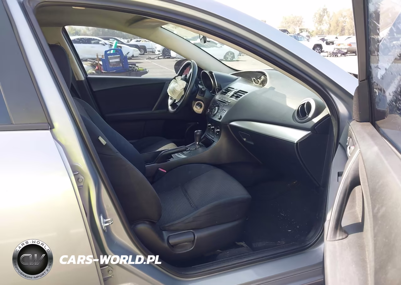 2013 Mazda Mazda3 I Sport VIN:JM1BL1UP0D1785732 - 5