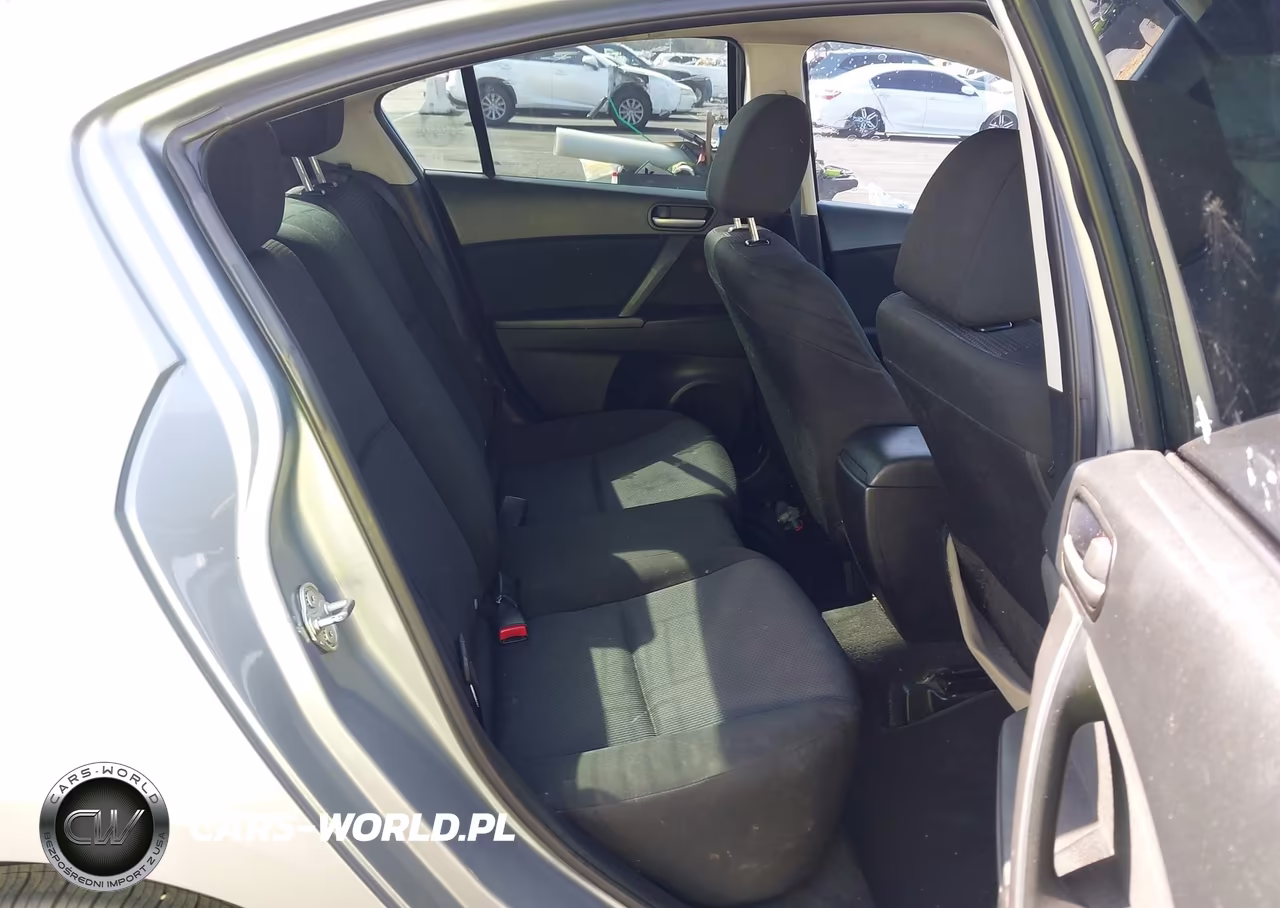 2013 Mazda Mazda3 I Sport VIN:JM1BL1UP0D1785732 - 8