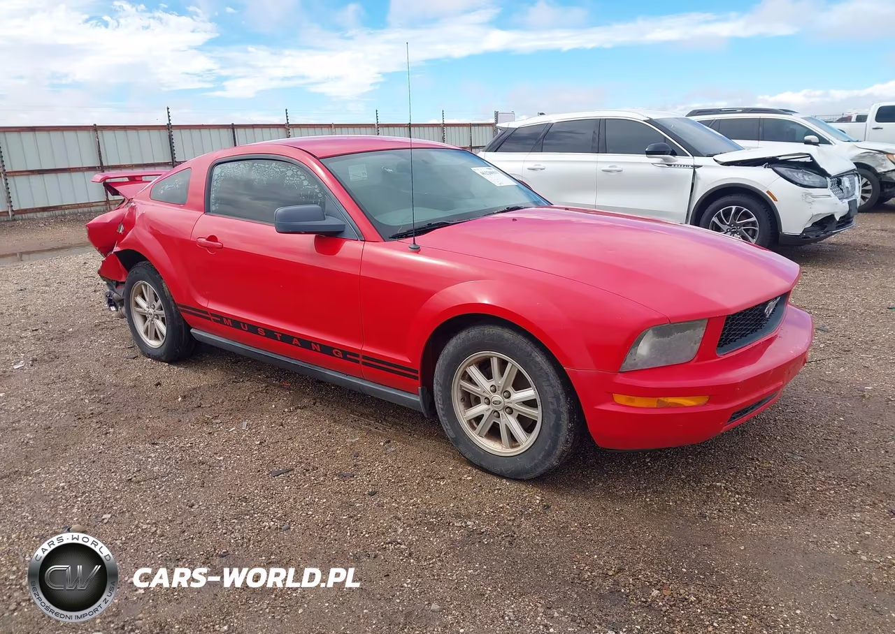 2005 Ford Mustang V6 Deluxe-V6 Premium