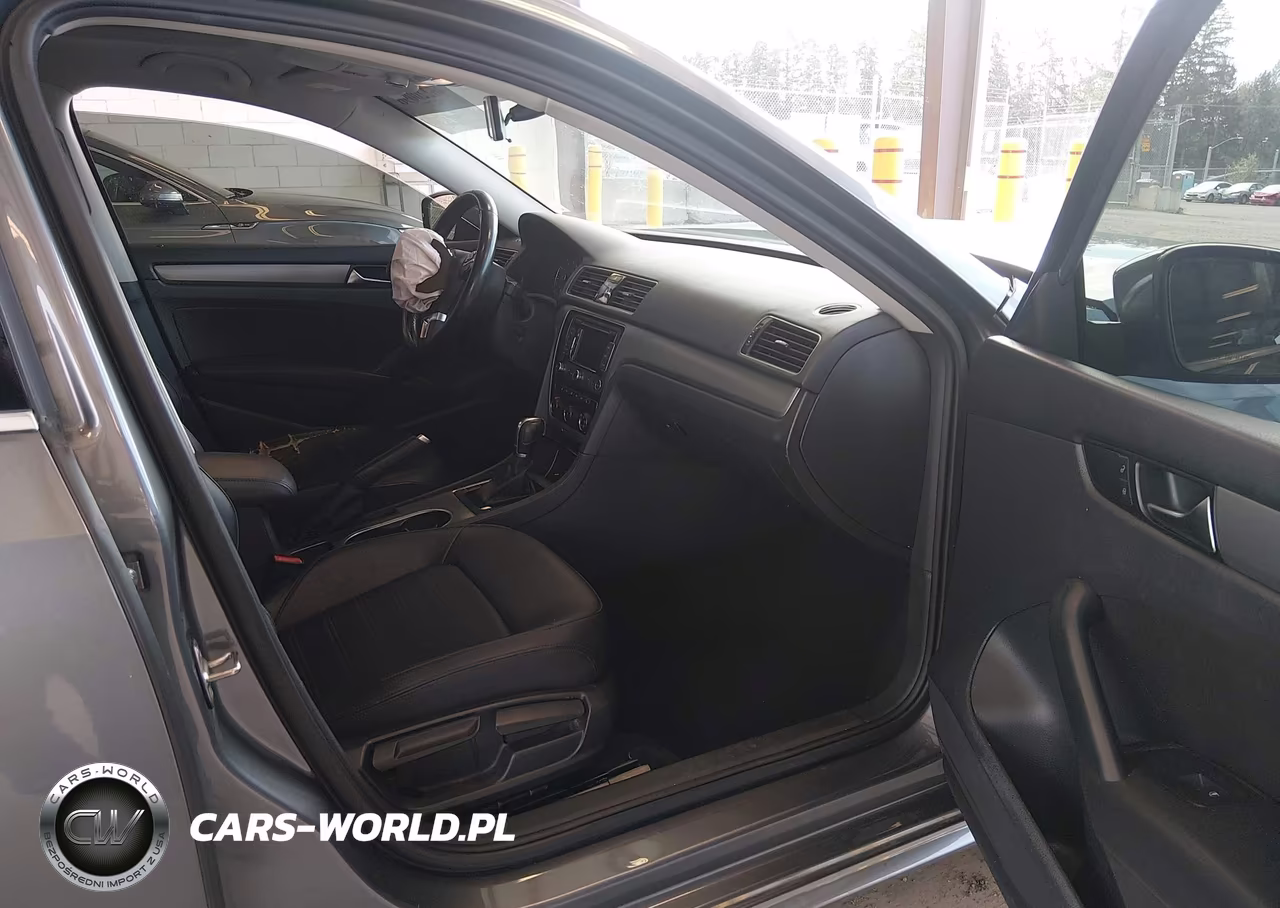 2015 Volkswagen Passat 1.8T Se VIN:1VWBS7A3XFC014139 - 5